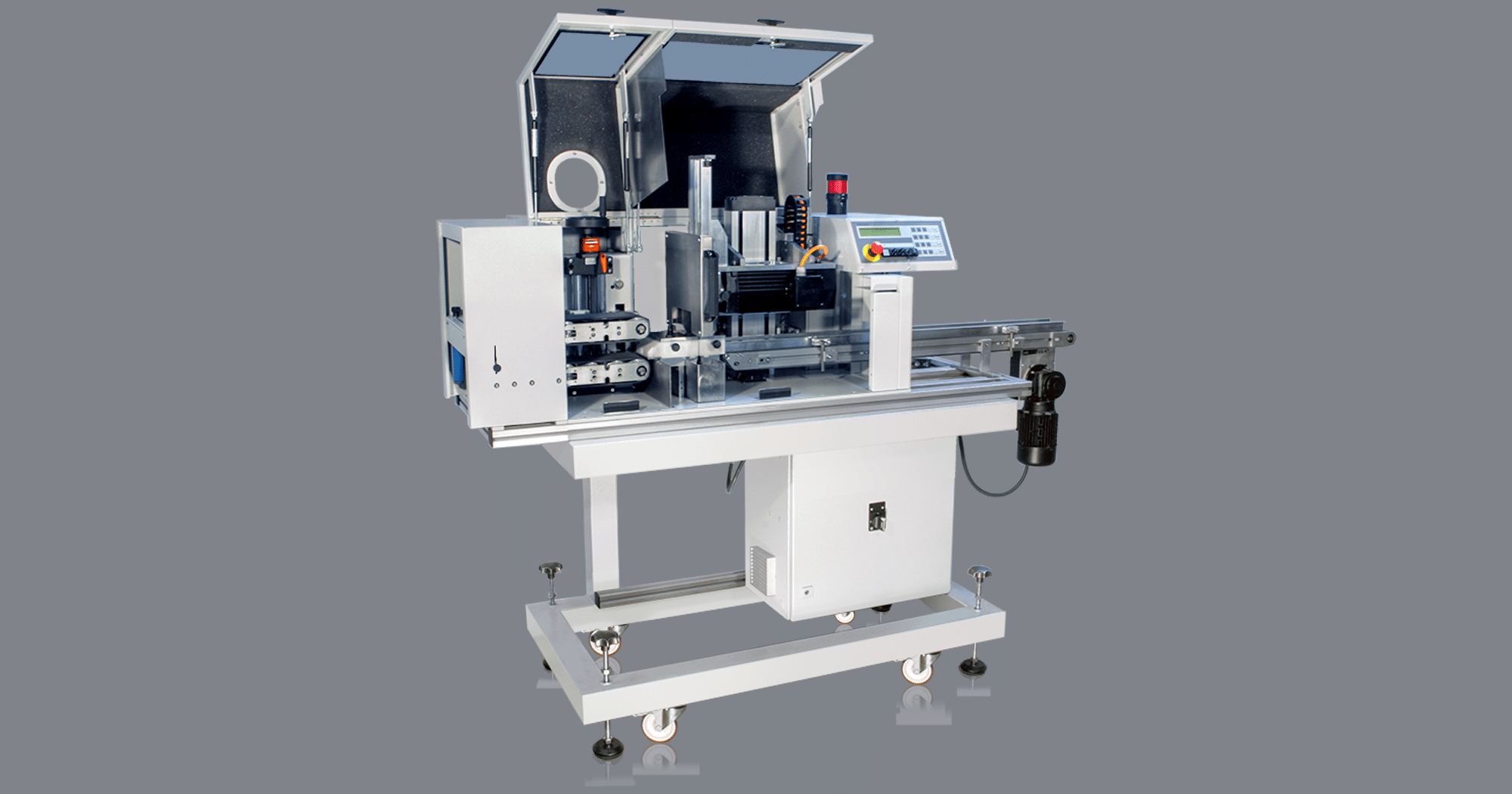 View into the CCM 2 machine for dry cutting of reinforced rubber and plastics